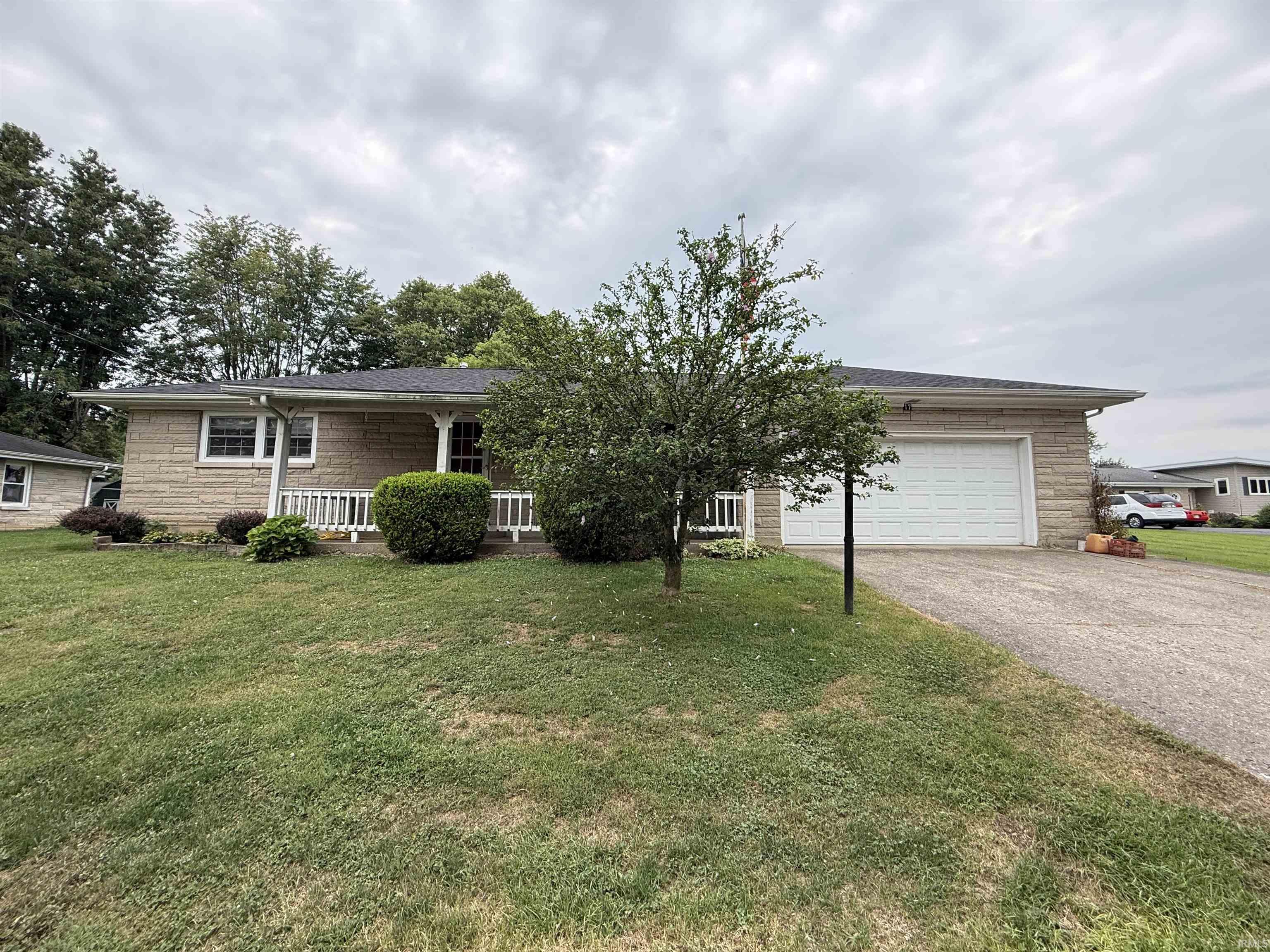 17 P Street Bedford, IN 47421 - Photo 1 of 13 Gallery Image 1