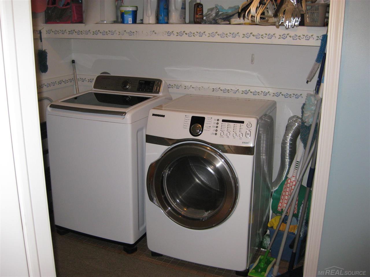 1231 East Gunn Road Rochester, MI 48306 - Photo 33 of 56 50069628-32.JPG