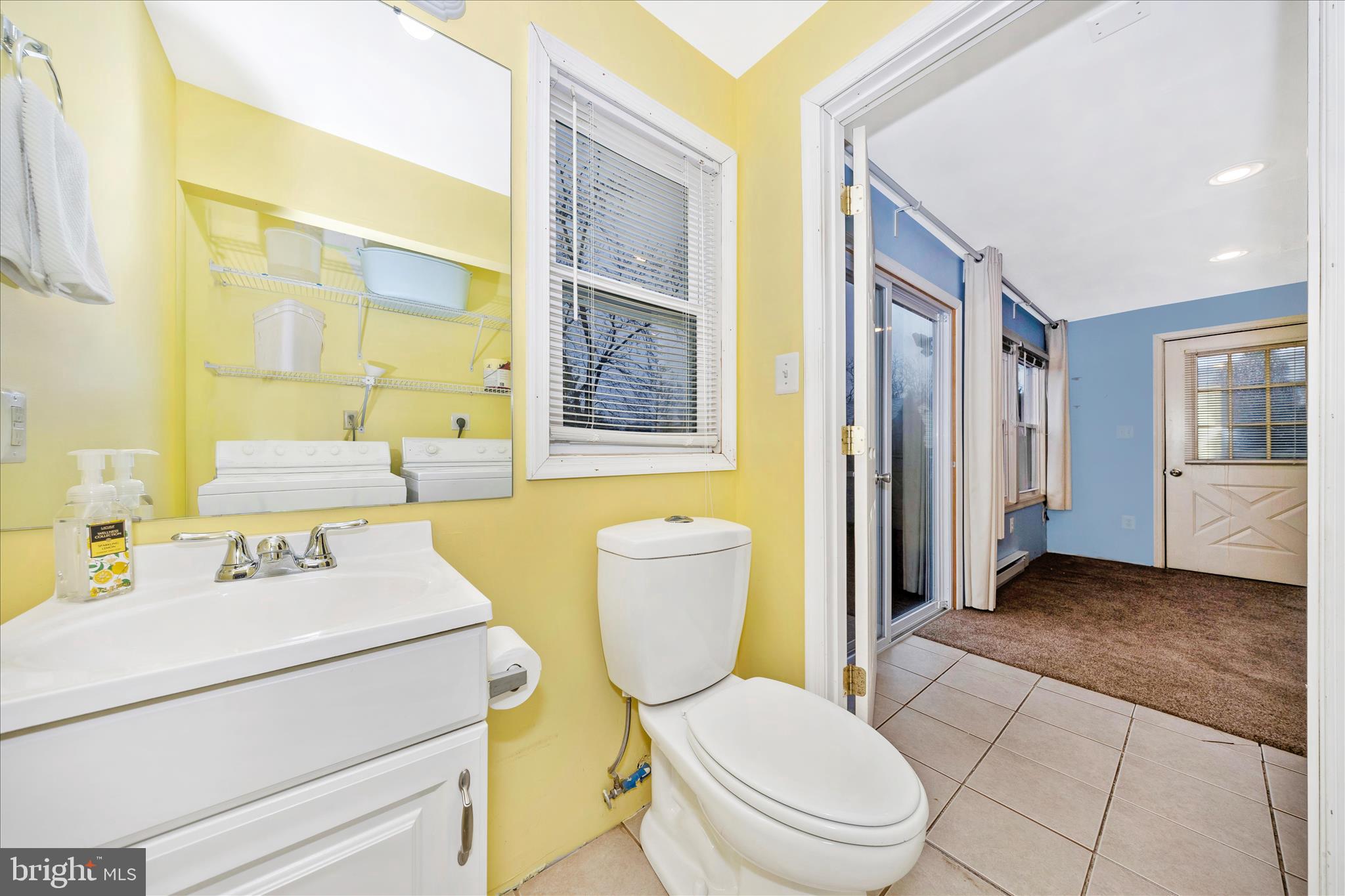 507 9th Avenue Brunswick, MD 21716 - Photo 20 of 43 Powder Room