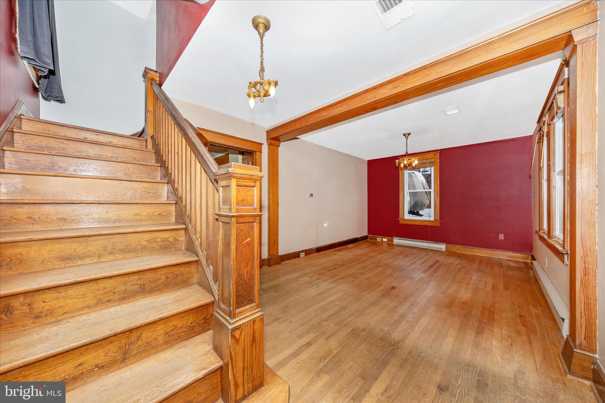 507 9th Avenue Brunswick, MD 21716 - Photo 4 of 43 Foyer