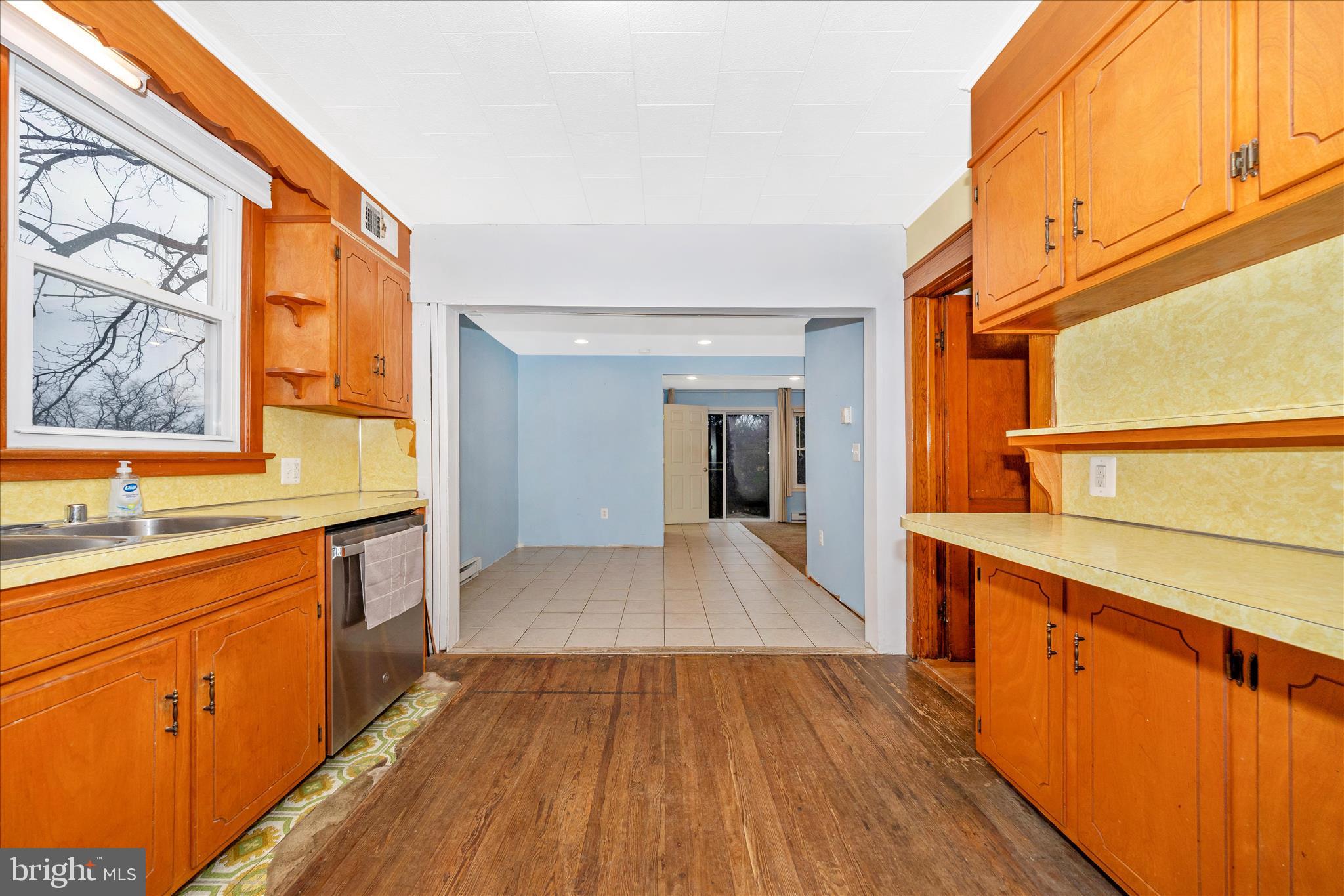 507 9th Avenue Brunswick, MD 21716 - Photo 7 of 43 Kitchen & Dining Room
