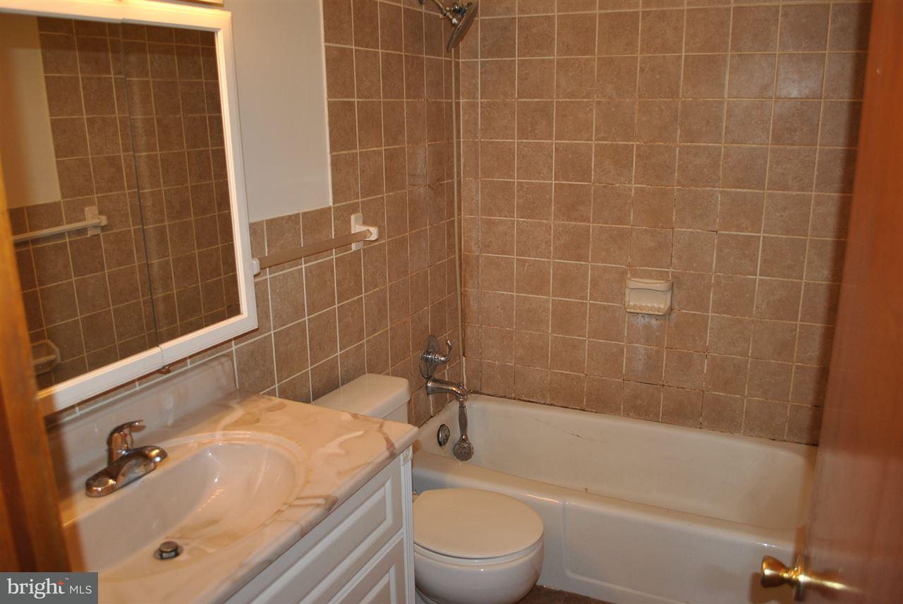 820 Fairview Road Carlisle, PA 17013 - Photo 12 of 24 Gallery Image 12