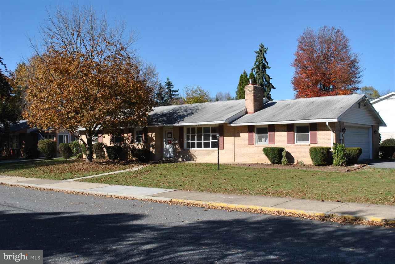 820 Fairview Road Carlisle, PA 17013 - Photo 3 of 24 Gallery Image 3