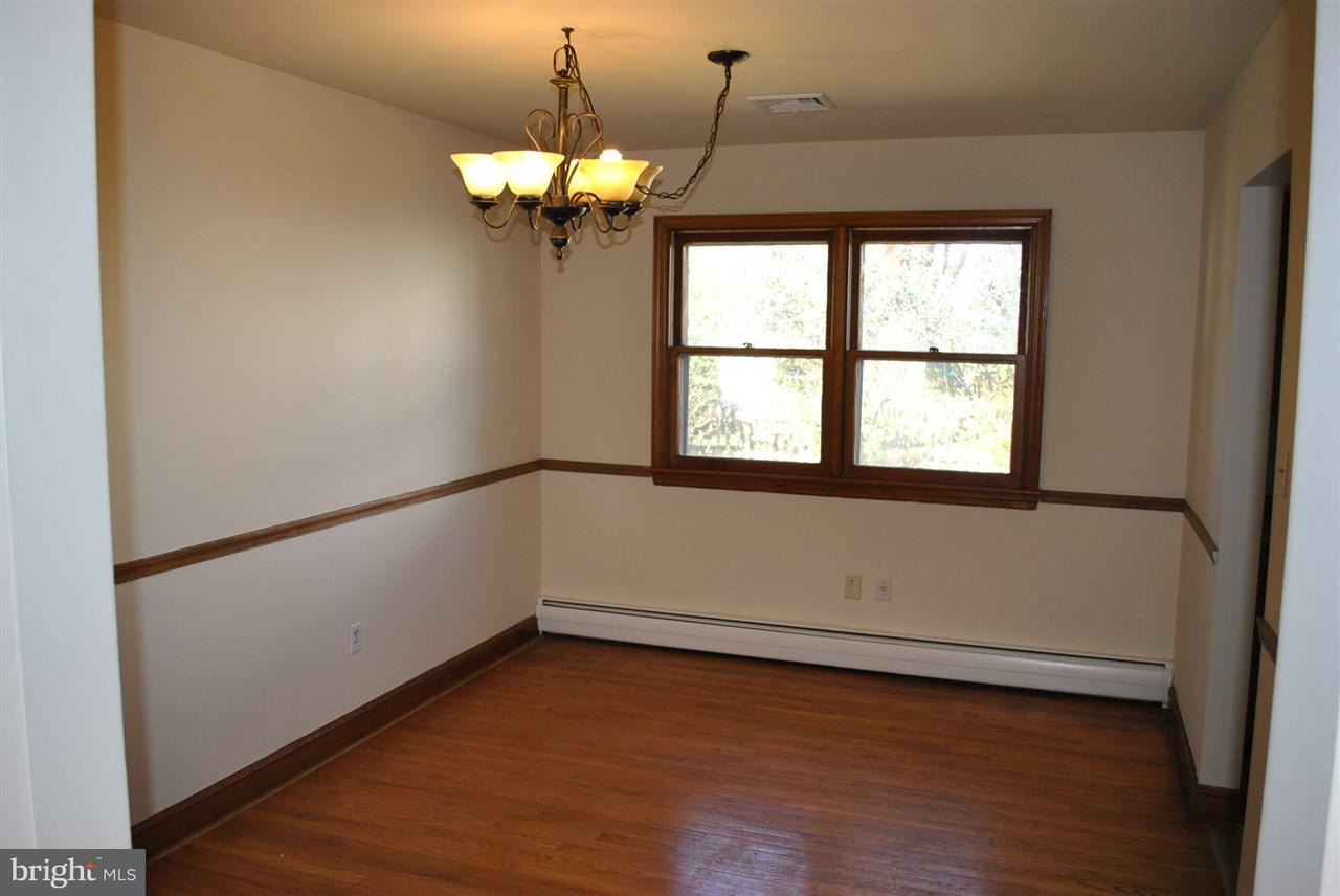 820 Fairview Road Carlisle, PA 17013 - Photo 7 of 24 Gallery Image 7
