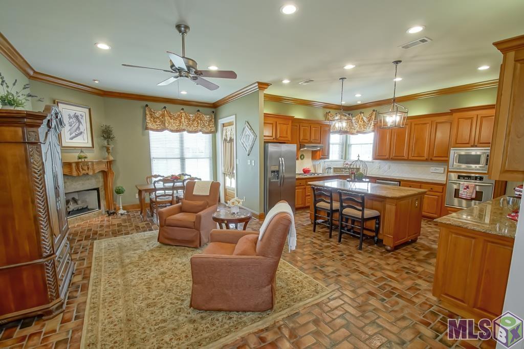 14045 Lovett Road Central, LA 70818 - Photo 12 of 49