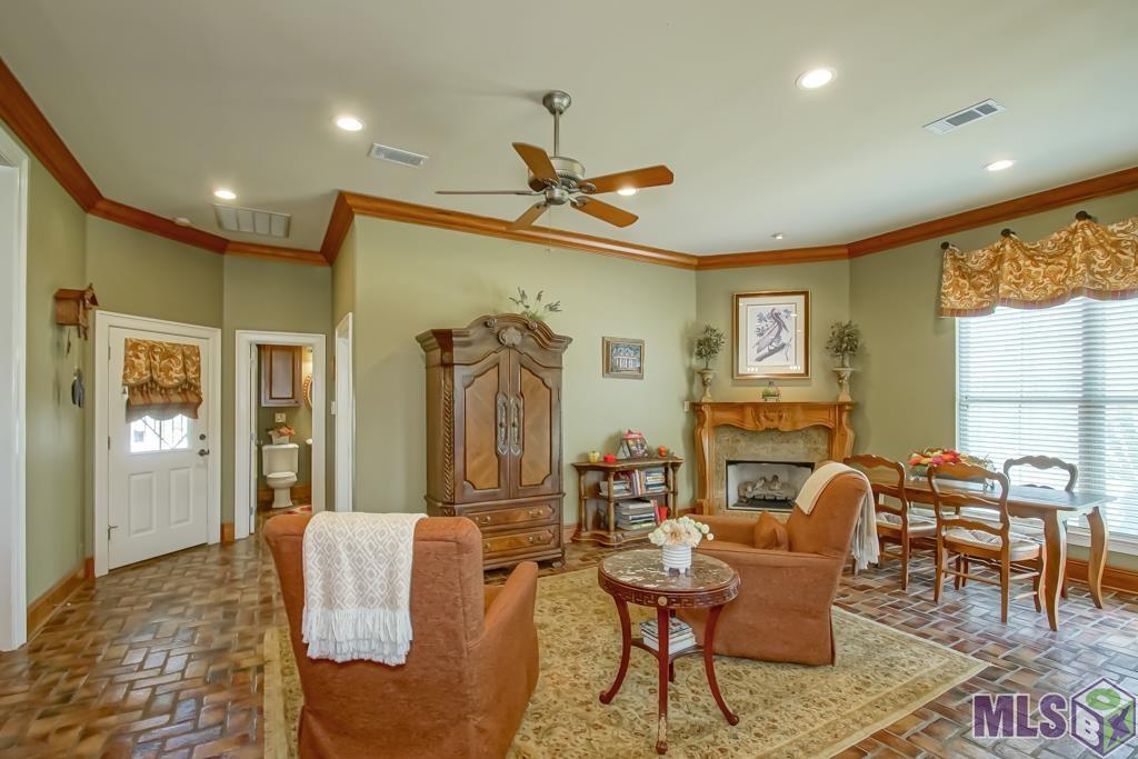 14045 Lovett Road Central, LA 70818 - Photo 14 of 49