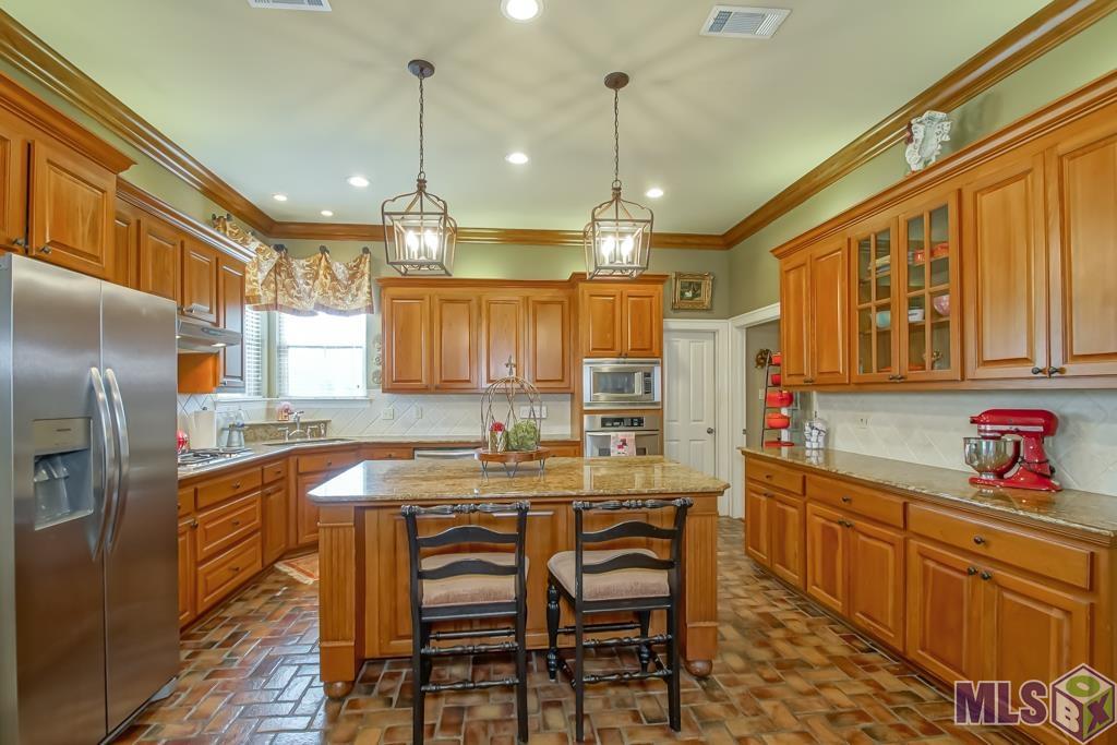 14045 Lovett Road Central, LA 70818 - Photo 15 of 49
