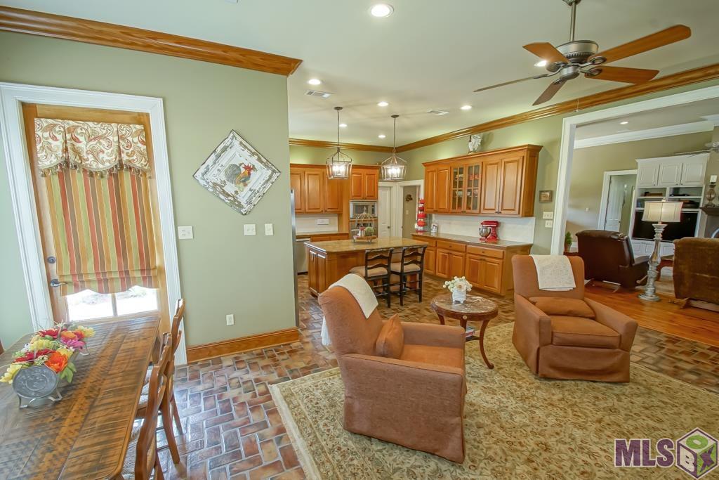 14045 Lovett Road Central, LA 70818 - Photo 17 of 49