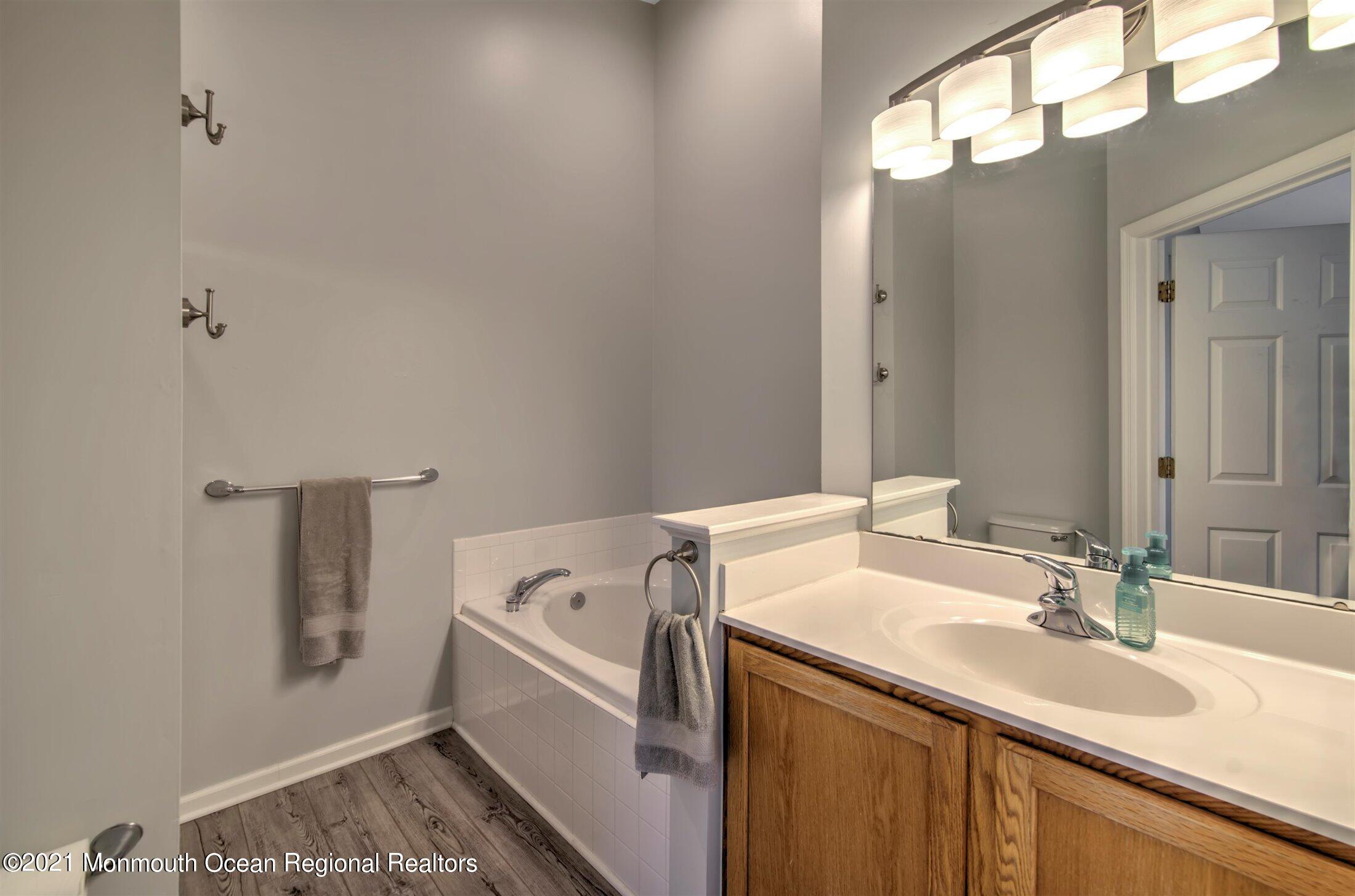 61 Saxton Road Farmingdale, NJ 07727 - Photo 24 of 37 24-MASTER BATHROOM