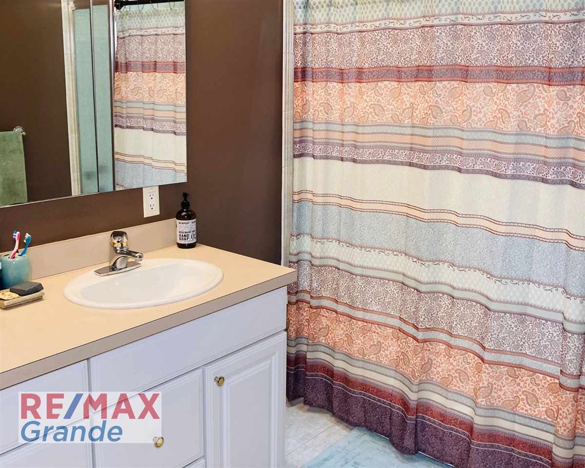 1290 South Graham Road Flint, MI 48532 - Photo 13 of 39 50043442-12.JPG