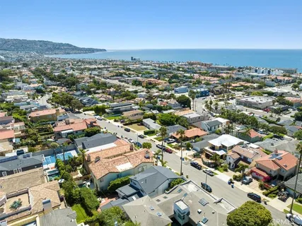 $3,250,000 | 512 South Gertruda Avenue, Redondo Beach, CA 90277