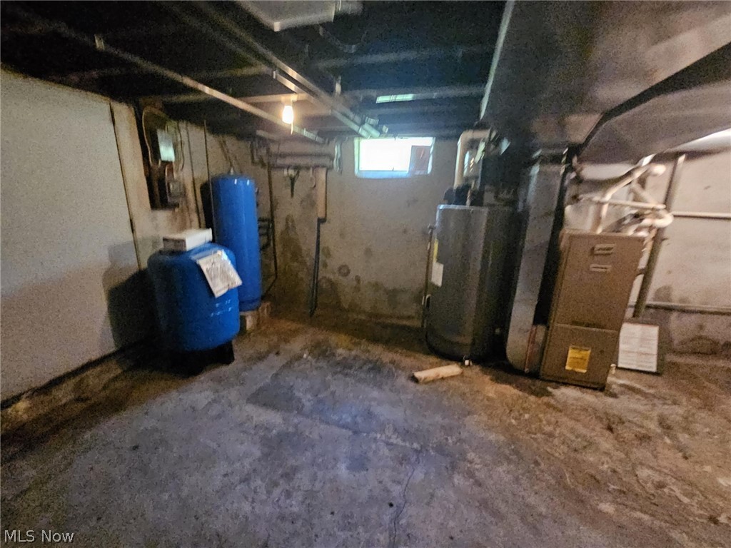 5847 Struthers Road Lowellville, OH 44436 - Photo 26 of 26 Basement with water heater