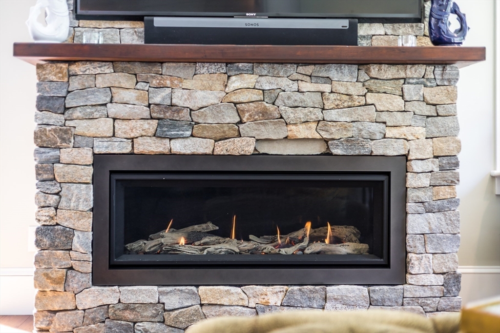 105 Bay Road Barnstable, MA 02635 - Photo 10 of 27 Gallery Image 10