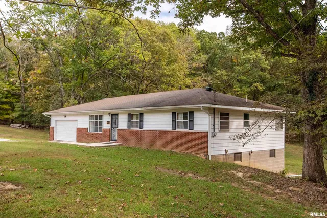 $234,000 | 8375 Highway 145, Harrisburg, IL 62946