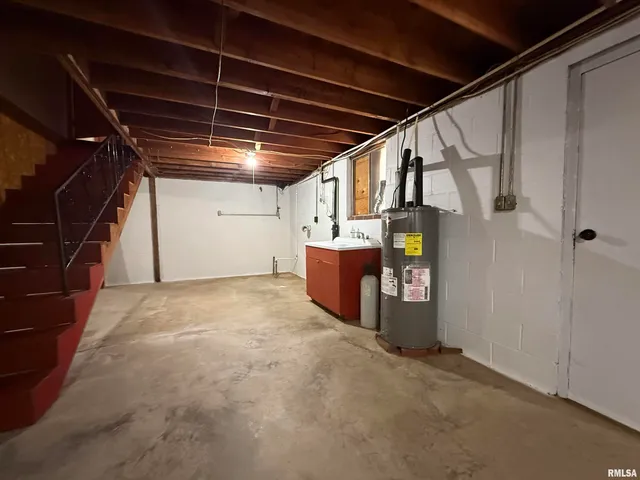 $234,000 | 8375 Highway 145, Harrisburg, IL 62946