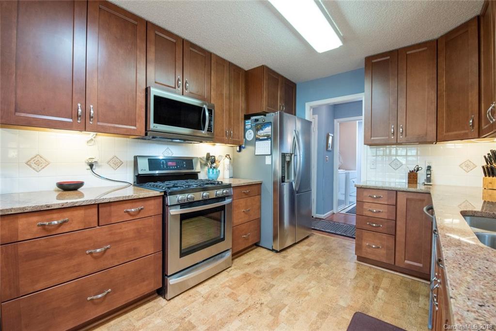 246 Cottage Ridge Road Fletcher, NC 28732 - Photo 4 of 17 Gallery Image 4