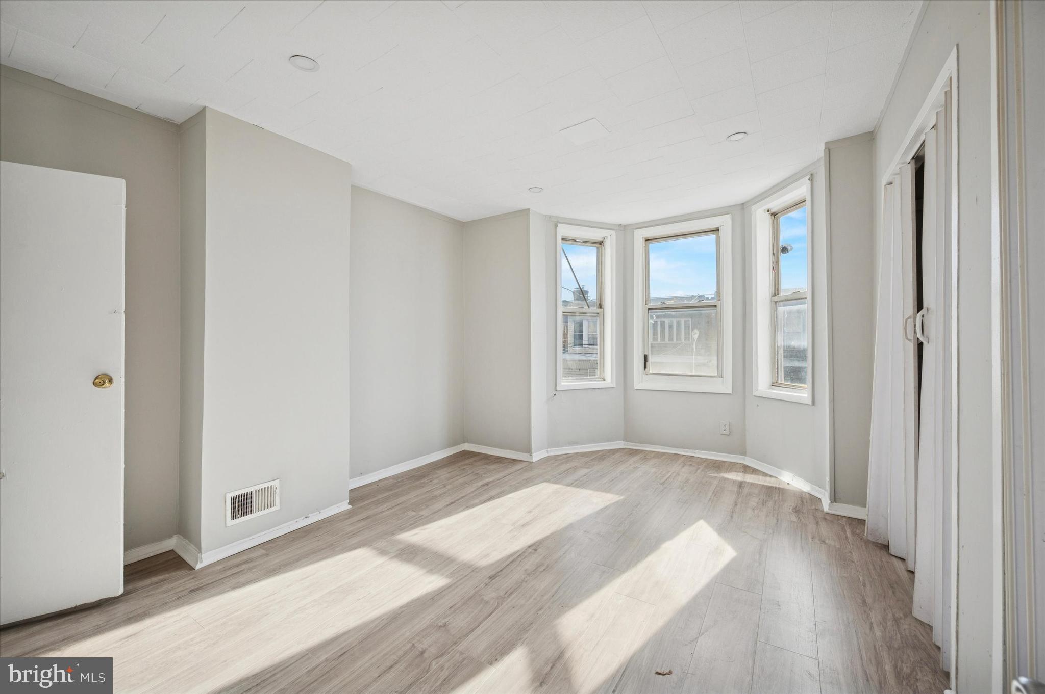 3322 Jasper Street Philadelphia, PA 19134 - Photo 9 of 12