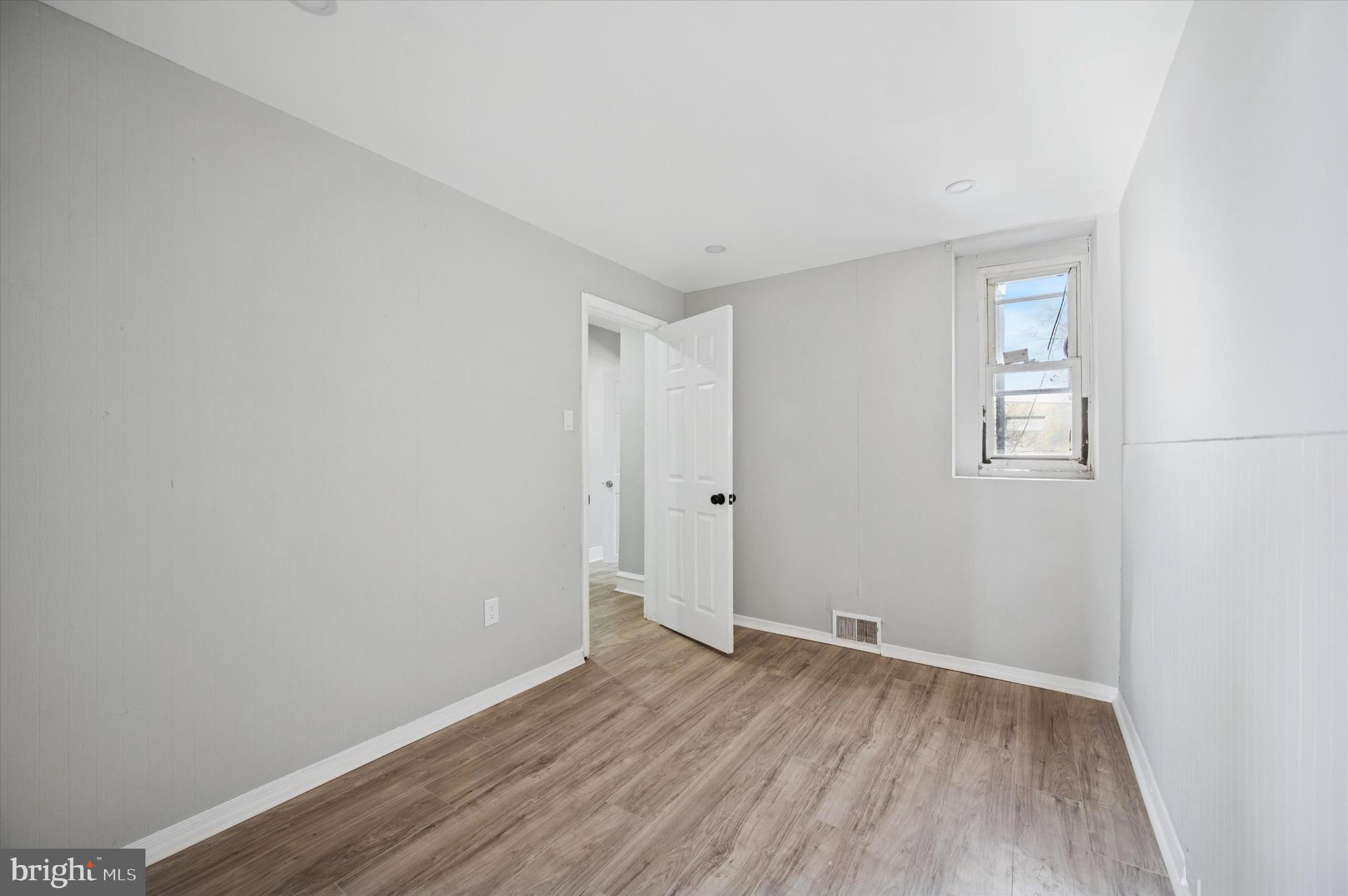 3322 Jasper Street Philadelphia, PA 19134 - Photo 10 of 12