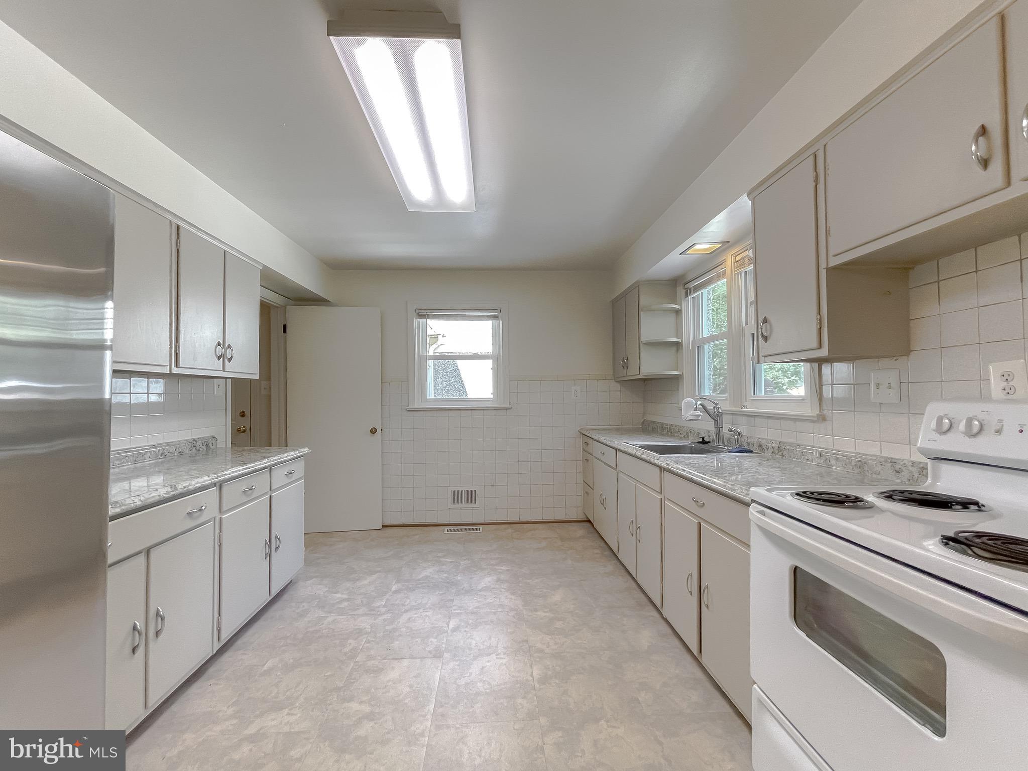10600 Berry Road Waldorf, MD 20601 - Photo 28 of 37