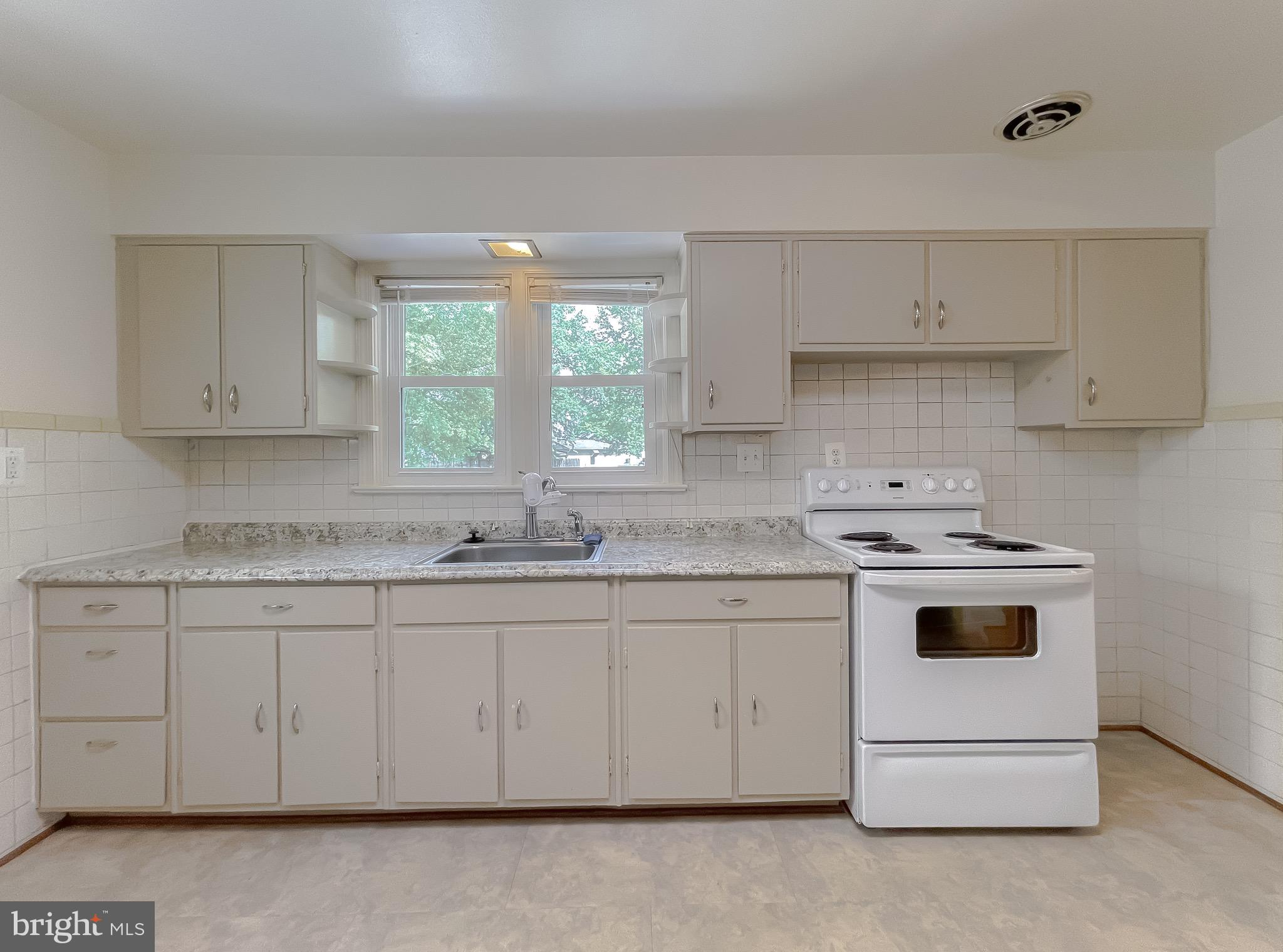 10600 Berry Road Waldorf, MD 20601 - Photo 29 of 37