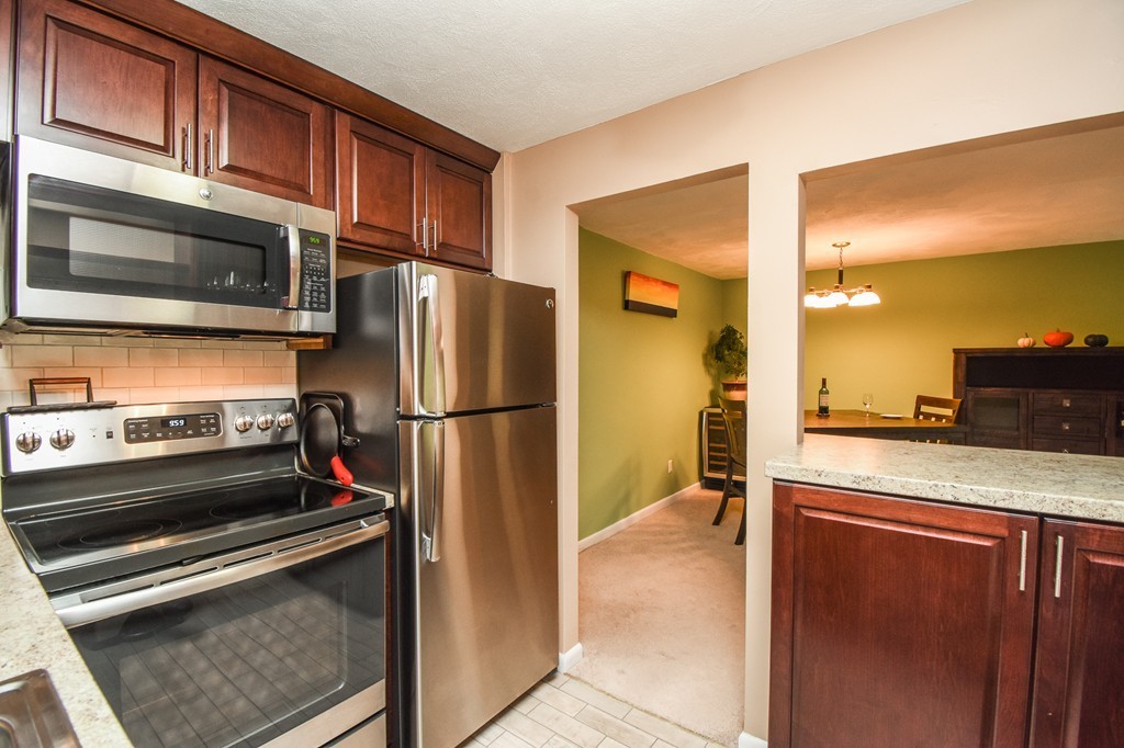 18 Hamilton Road, Unit 306 Arlington, MA 02474 - Photo 10 of 24 Gallery Image 10