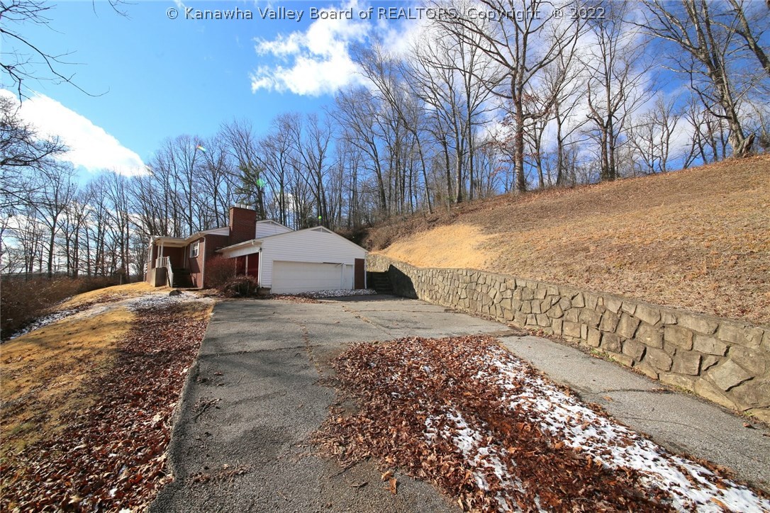 2225 Smith Road Charleston, WV 25314 - Photo 3 of 3 Gallery Image 3