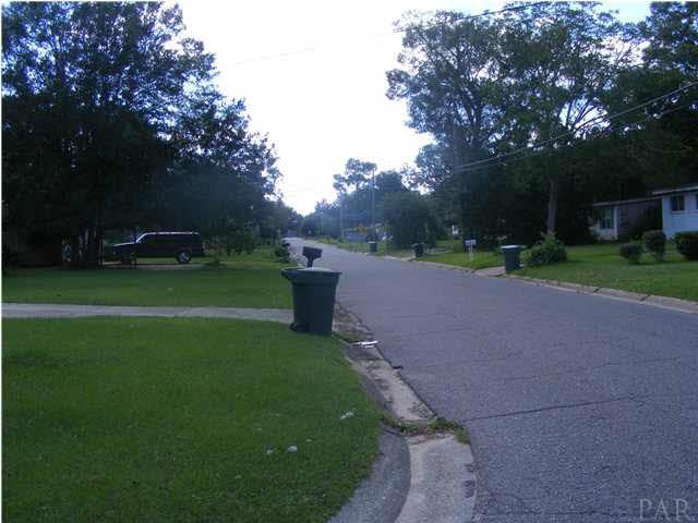 830 East Montclair Road Pensacola, FL 32505 - Photo 3 of 4 Gallery Image 3