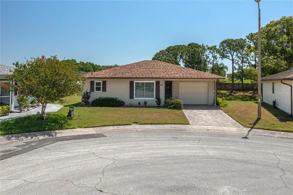 $234,500 | 3245 Prairie Dunes Circle East, Lakeland, FL 33810