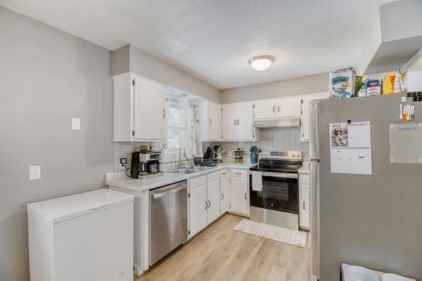 $225,000 | 26200 8th Street West, Zimmerman, MN 55398