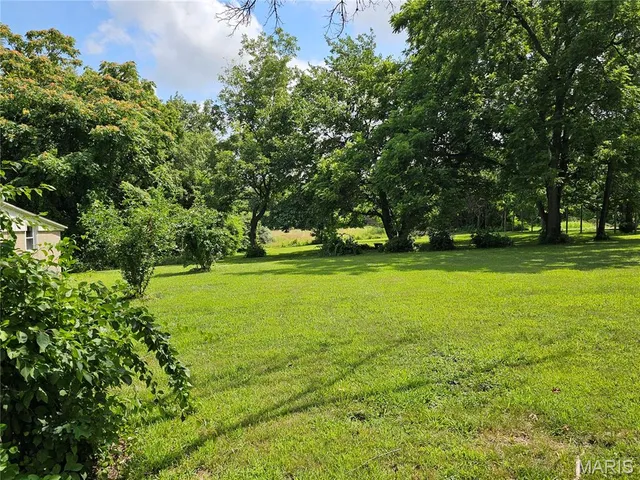 $149,900 | 200 West Kinkead Road, Hillsboro, IL 62049