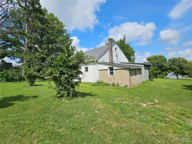 $149,900 | 200 West Kinkead Road, Hillsboro, IL 62049