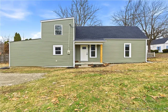 $224,900 | 2315 Alta Avenue, New Albany, IN 47150