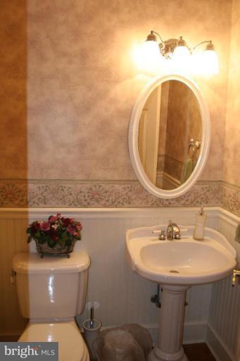 3491 Godspeed Road Davidsonville, MD 21035 - Photo 15 of 30 Powder Room