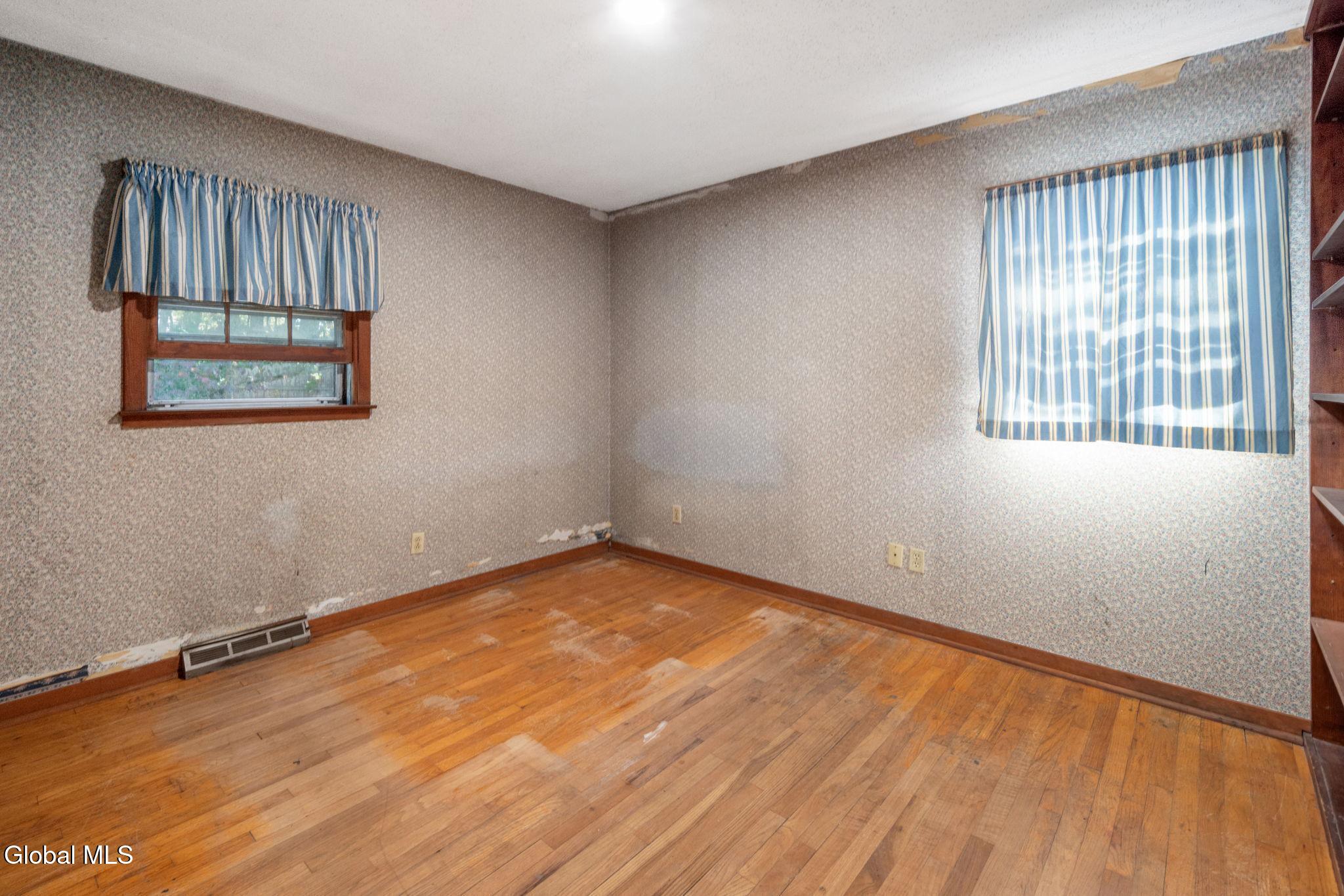 1326 Kings Road Guilderland, NY 12303 - Photo 18 of 33 img161