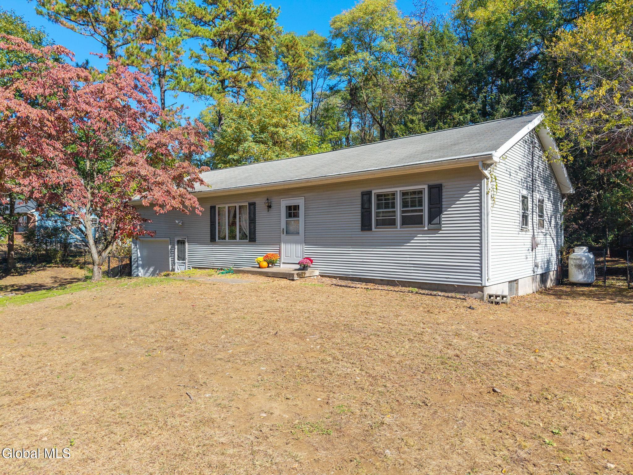 1326 Kings Road Guilderland, NY 12303 - Photo 29 of 33 img81