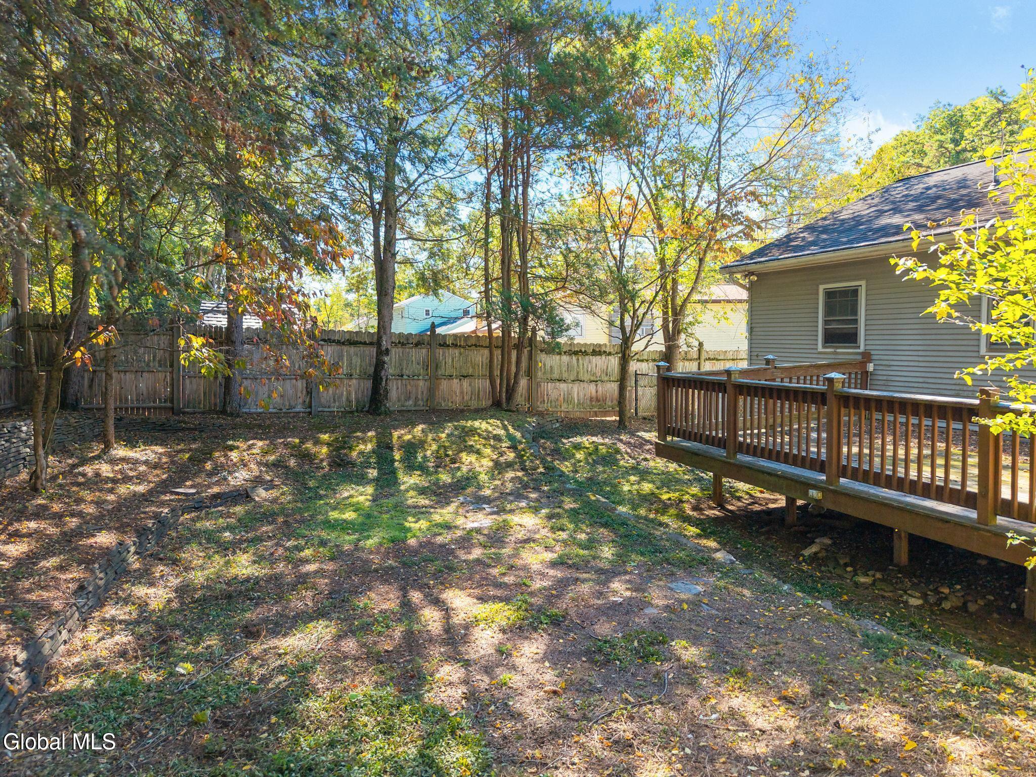 1326 Kings Road Guilderland, NY 12303 - Photo 32 of 33 img97