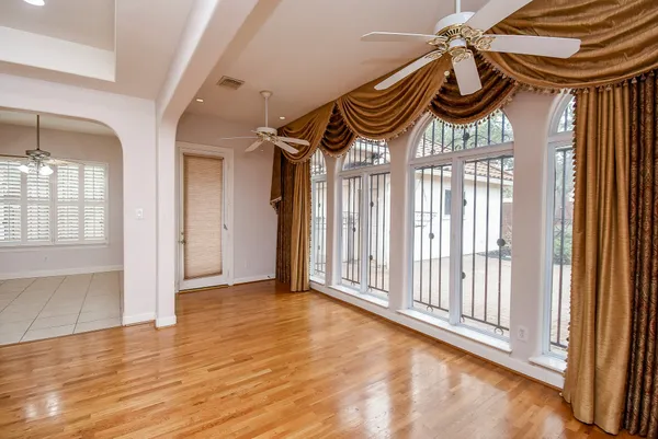 $5,950 | 3015 Bonnebridge Way Boulevard, Houston, TX 77082