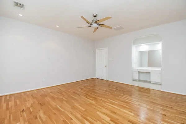 $5,950 | 3015 Bonnebridge Way Boulevard, Houston, TX 77082