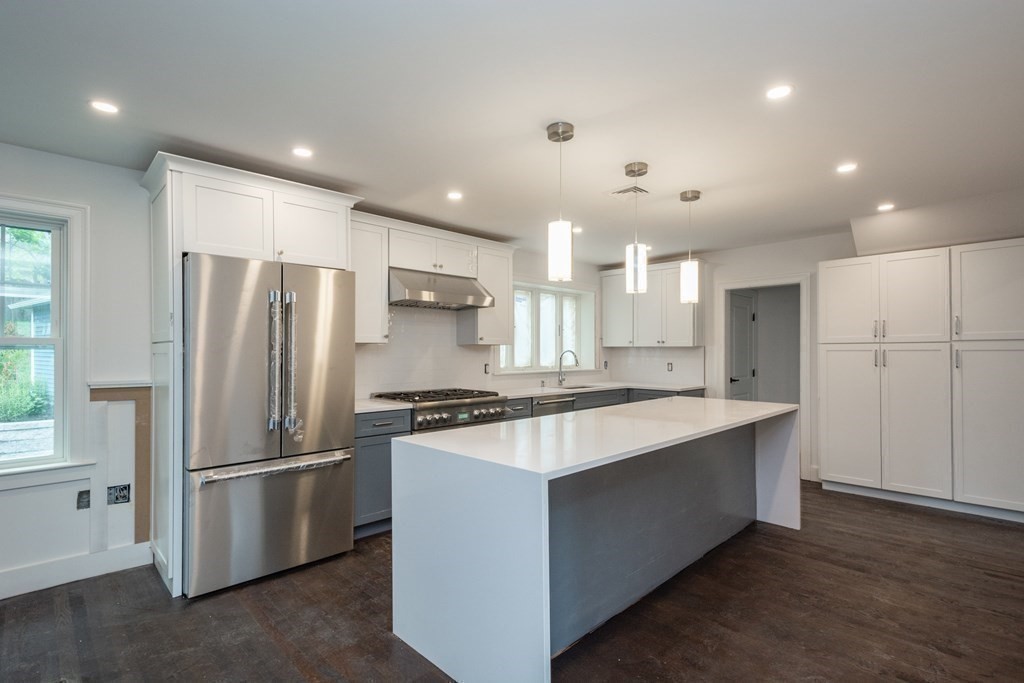 53 Bothfeld Road Newton, MA 02459 - Photo 7 of 26