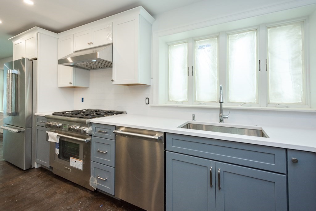 53 Bothfeld Road Newton, MA 02459 - Photo 9 of 26