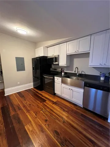 $1,350 | 1117 Bourbon Street, Unit 4, New Orleans, LA 70116