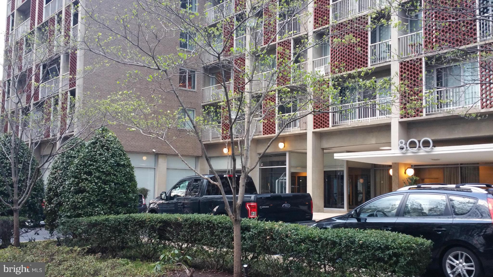800 4th Street Southwest, Unit N414 Washington, DC 20024 - Photo 20 of 24 Well maintained grounds.