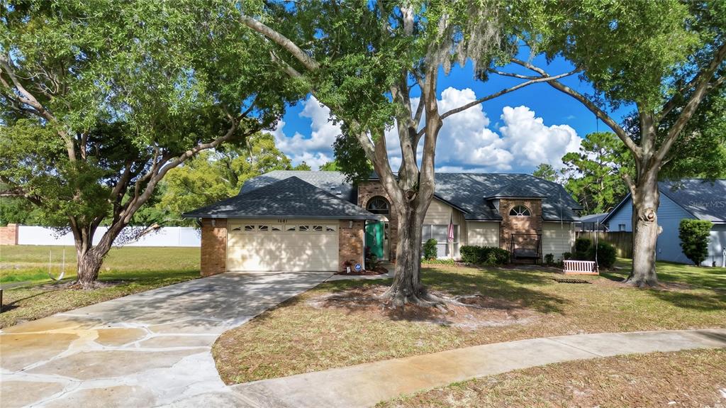 1681 East Spring Ridge Circle Winter Garden, FL 34787 - Photo 3 of 70