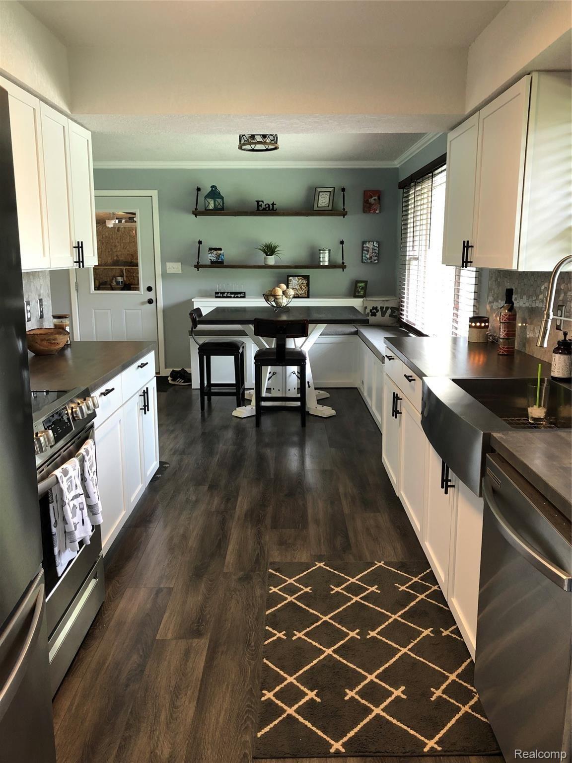 3085 Marathon Road Columbiaville, MI 48421 - Photo 2 of 17 45765830-4CEB-4715-AF4B-F1375760B5A0.jpeg