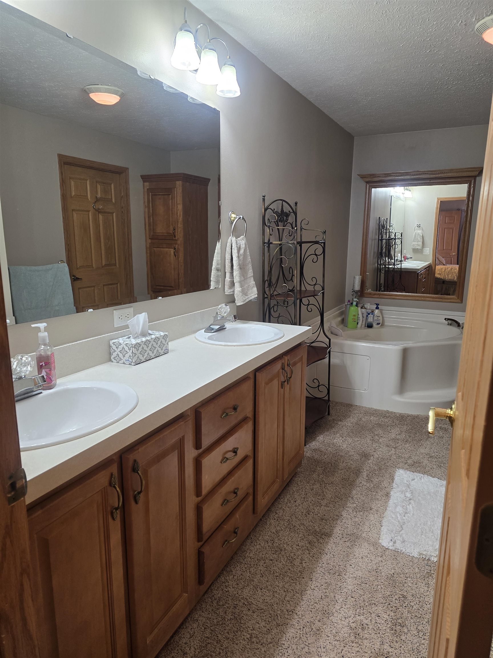 476 North Burns Road Bay City, MI 48708 - Photo 3 of 35