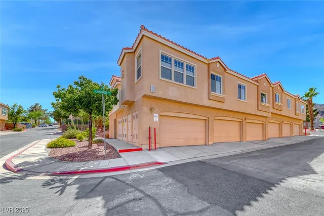 $314,998 | 105 Lighthouse Drive, Unit 105, Boulder City, NV 89005