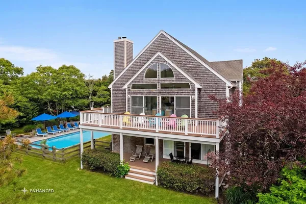 $3,695,900 | 9 Thaxter Lane, Edgartown, MA 02539