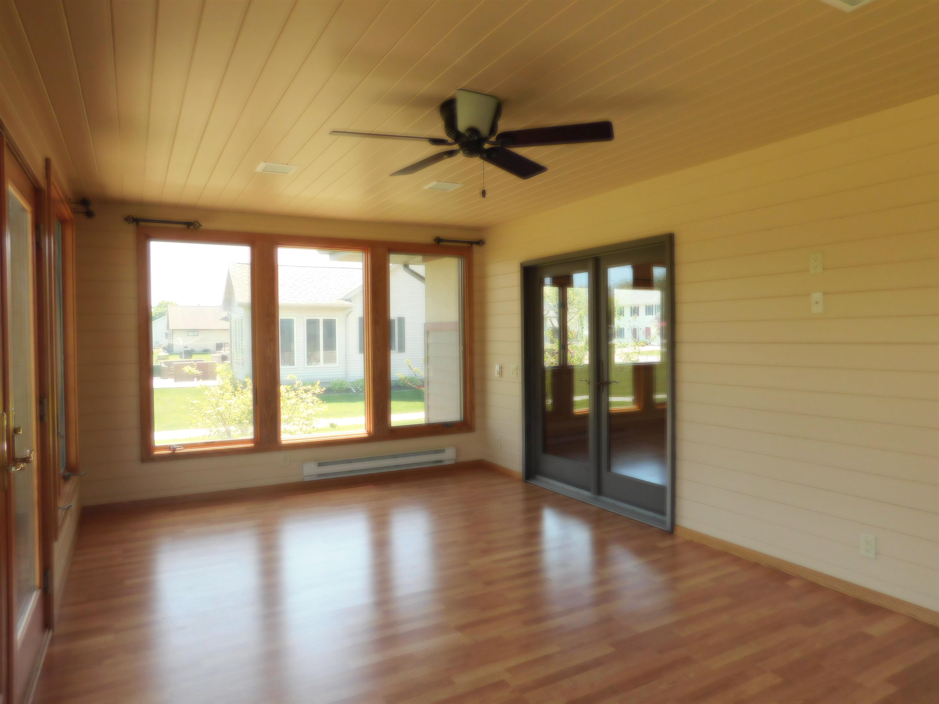 555 North Washington Street Spring Green, WI 53588 - Photo 18 of 52