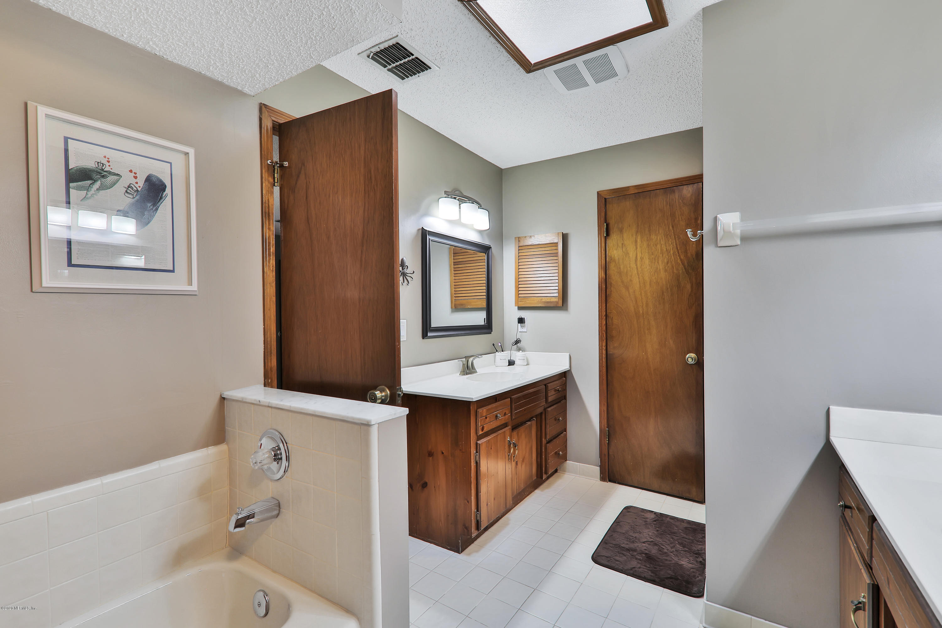 934 Ridgeway Court Orange Park, FL 32065 - Photo 16 of 21 Master Bath 2