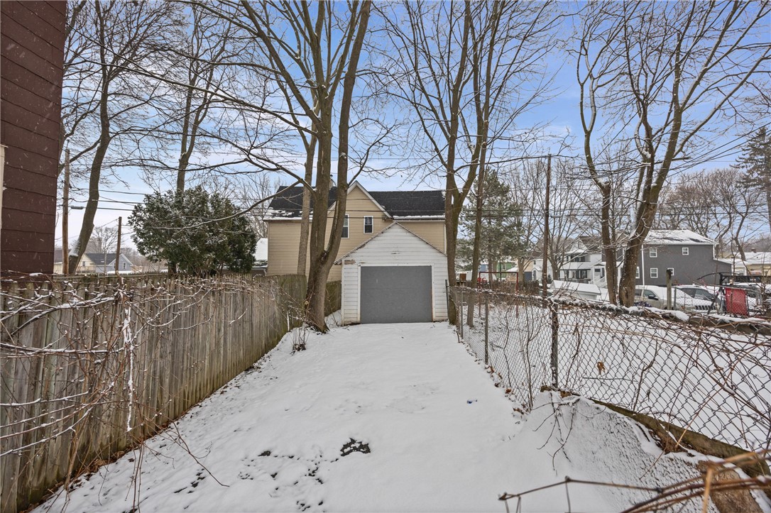 208 Kenwood Avenue Rochester, NY 14611 - Photo 20 of 25